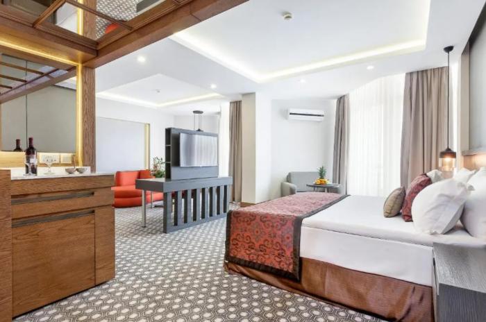 Salamis Bay Conti Resort Hotel & Casino Famagusta  Room photo Suite