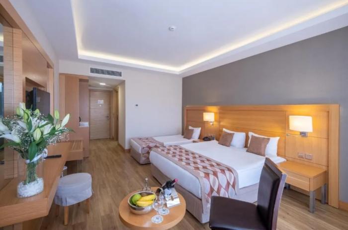 Salamis Bay Conti Resort Hotel & Casino Famagusta  Room photo A room at the hotel