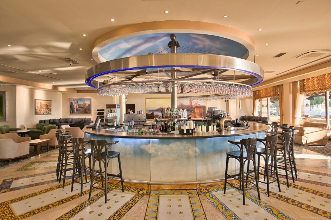 Salamis Bay Conti Resort Hotel & Casino Famagusta  Exterior photo The bar at the hotel